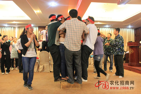 �F꠵�����