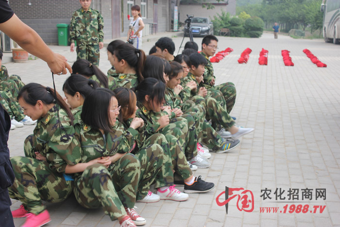 ֻ�ЈF(tu��n)�(du��)��(d��ng)�е�ÿ��(g��)�˶����@�N؟(z��)�θв��܉�׌����(g��)�F(tu��n)�(du��)����İl(f��)չ�Ѵ�