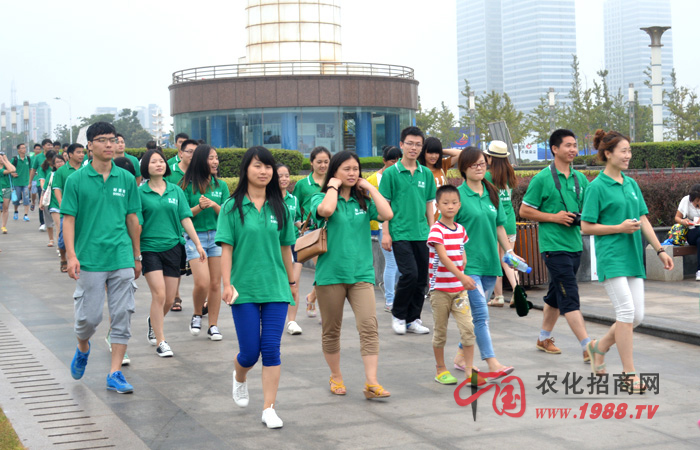 �옷������������������