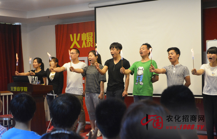 ����һ���ǈF(tu��n)�(du��)������һ����ǈF(tu��n)�(du��)