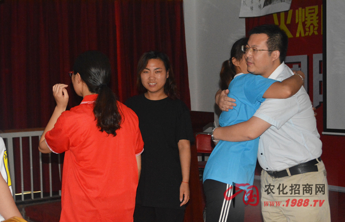 �𱬾W(w��ng)�j��չӖ��֮���ж���