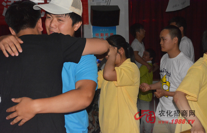 �𱬃������F���P�P����������֮·