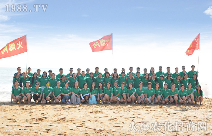 �𱬾��꣬�T��ǰ��