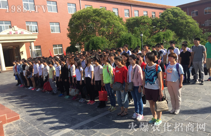 ͻ�����Ҿ���һ˲�g