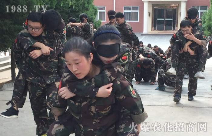 �����o��