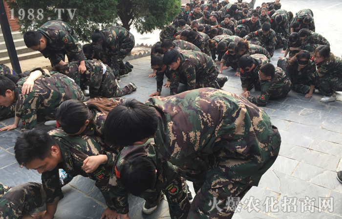 Ŭ�����z�����Ă���ʹ����