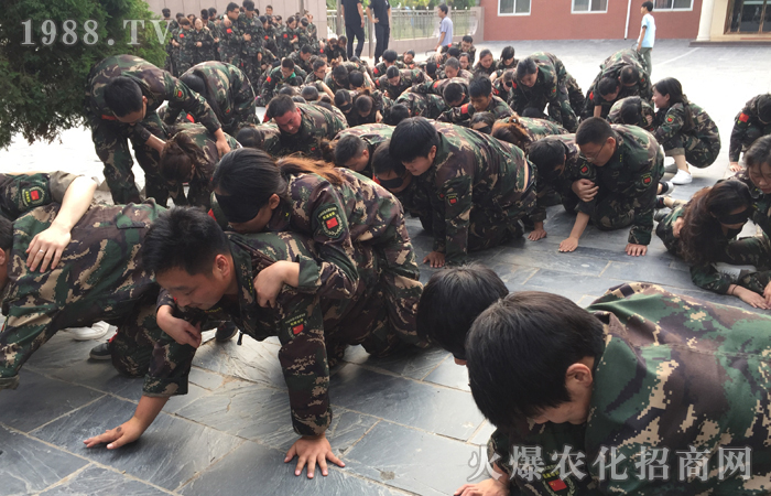 �����ĸ�׃�ń����_ʼ