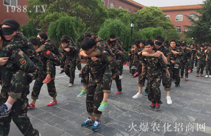 ����(d��ng)������׷�����еĉ�(m��ng)��