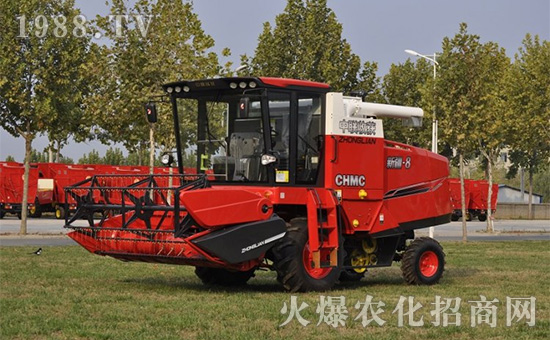     中聯(lián)收獲新疆4LZ-8B1全喂入谷物聯(lián)合收割機(jī)基本參數(shù)及產(chǎn)品特點！