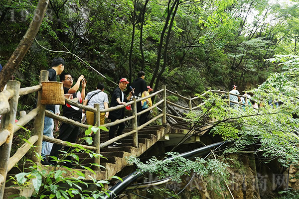 �����Ͼ�ɽ��Ʒ�����Ļ�