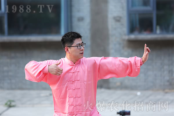 ���Լ���������ˮ���������(zh��ng)��