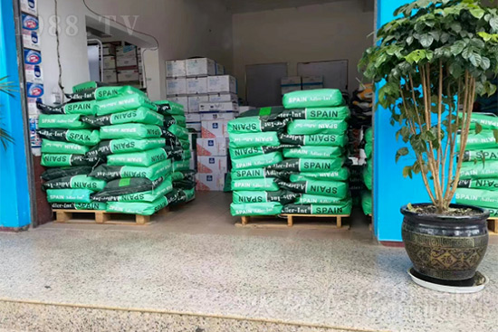 復(fù)合肥漲價(jià)瘋狂 ，而這幾款高端進(jìn)口新型肥卻成了市場(chǎng)香餑餑！