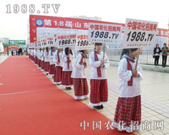 �r(n��ng)�����̾W(w��ng)��(zh��n)ʿ��һ·��ǰ��Ц��Ⱥ����