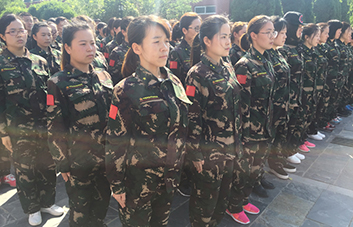 榮譽(yù)從集體來(lái)，力量從團(tuán)結(jié)來(lái)！