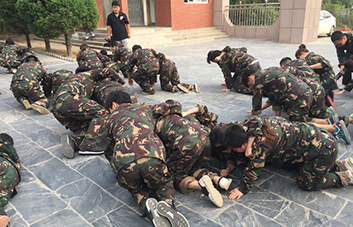 朋友一生一起走，那些日子不再有！