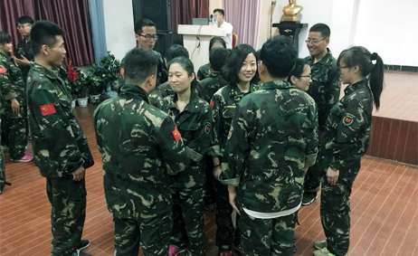 贊美別人，收獲快樂(lè)！