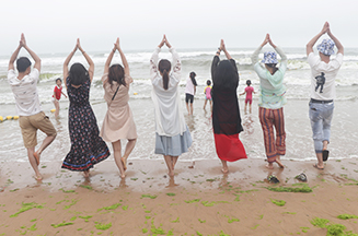 �g��Ц�Z���M������֮�����M�@�𱬜�����