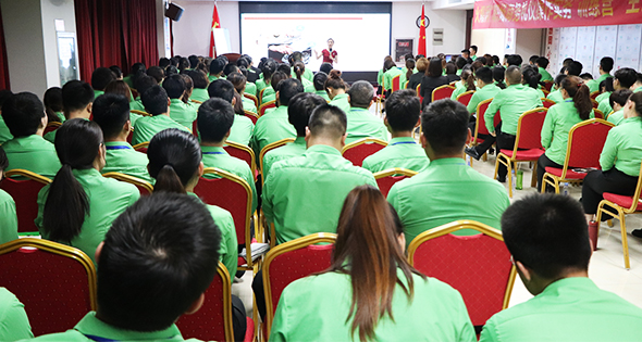 �����������ԶY�������𱬼��ˌW(xu��)�Yæ��